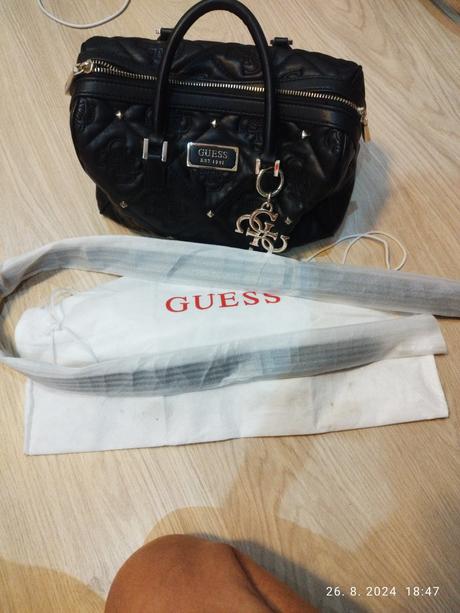 Guess kabelka, guess