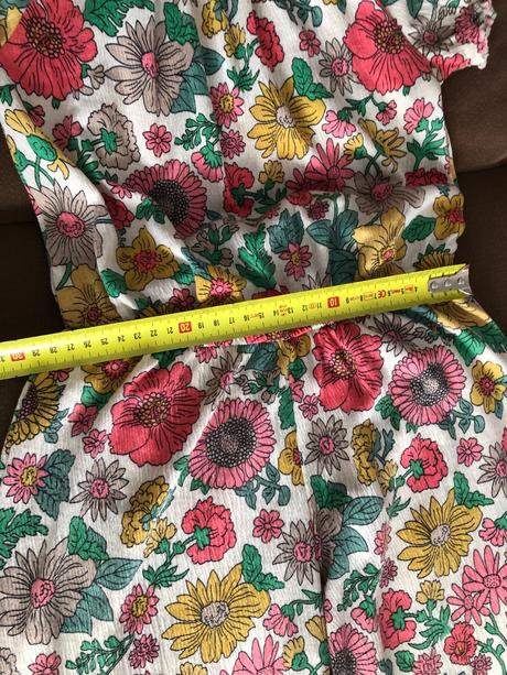 Overal s kvetmi, lindex,122