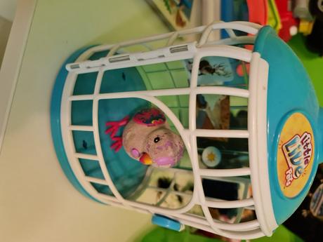 Interaktivny vtacik v klietke, 