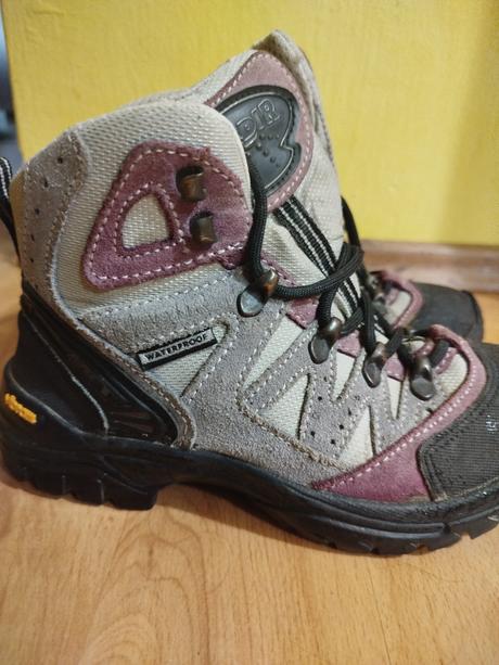 Zimné alebo turistické topánky nadir vibram, 32