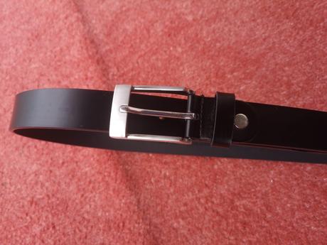 Tresanti pánsky kožený opasok veľkosť 85cm(32-34), 