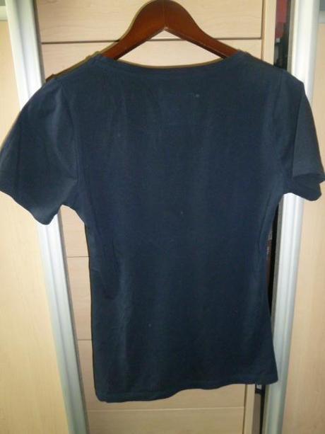 Tmavomodré tričko, l
