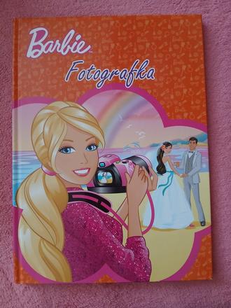 Barbie fotografka, 