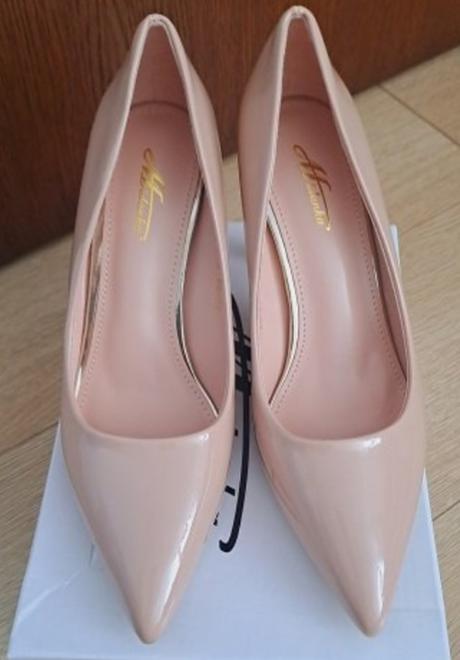 Lodičky kremove, 38