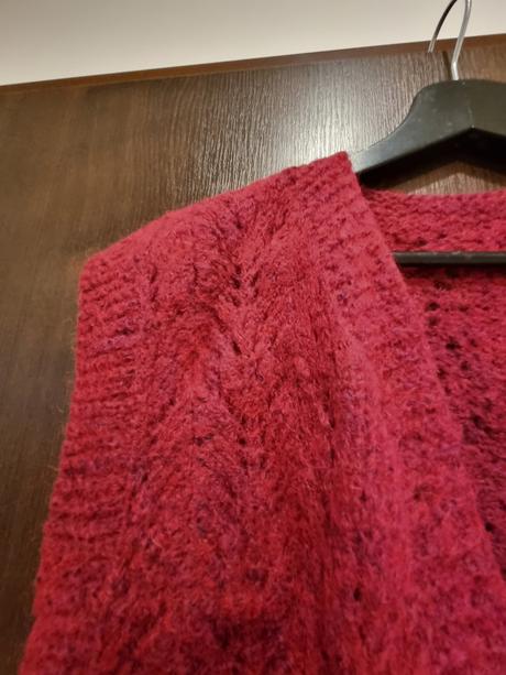 Bordová pletená vesta, 