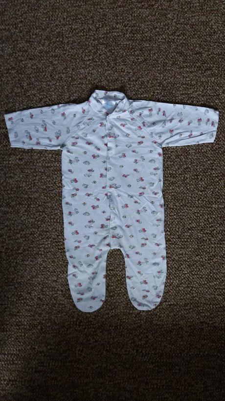 Pyžamový overal, 68