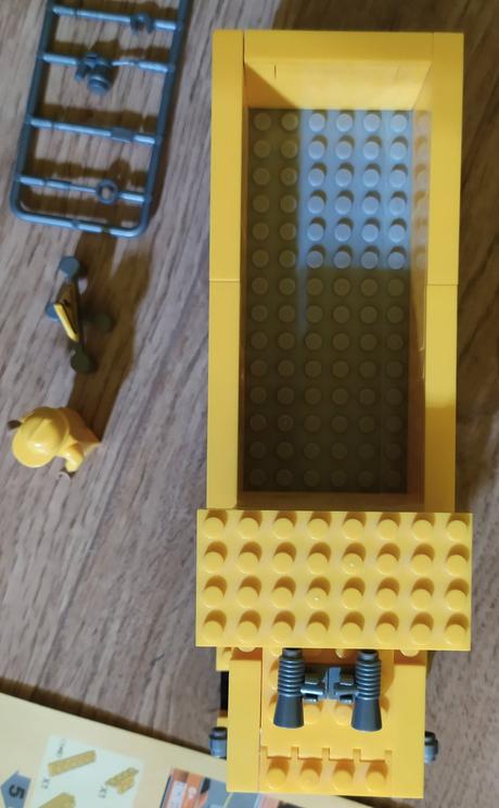 Engineering construction stavebnica, 