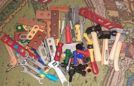 Pracovny stolik s naradim, 