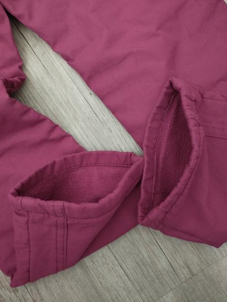 Nepremokavé nohavice, 116