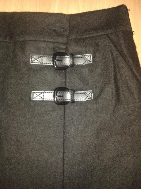 Tepla cierna sukna, 38