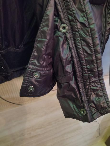 Vetrovka, new yorker,36