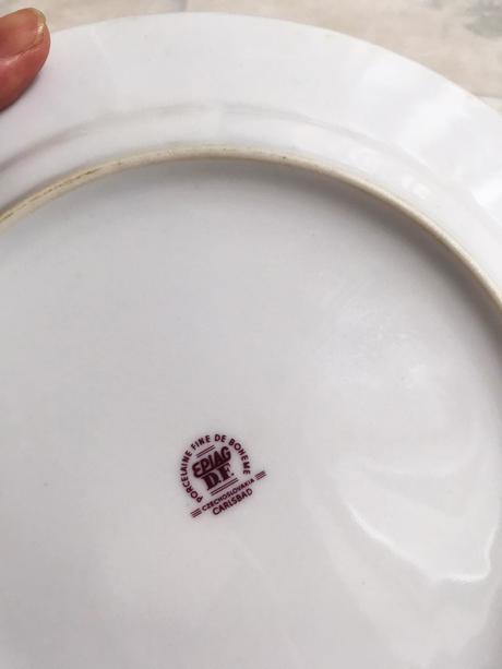 Starožitný tanier carlsbad, 