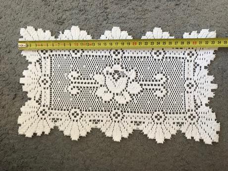 4 ks ozdobná dečka / obrus, 