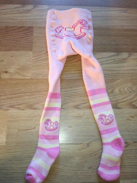 Teple pančuchy s konikmi, 92