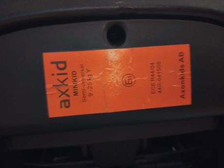 Autosedačka axkid minikid, axkid