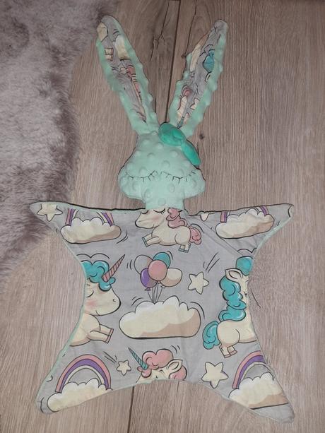 Bodkovaný mojkačik a knižka,