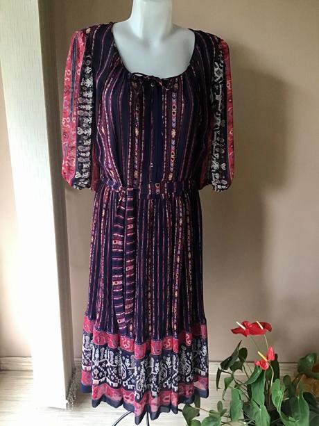 Prekrasne šaty/1p, 44