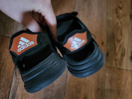Adidas sandalky 27, 27