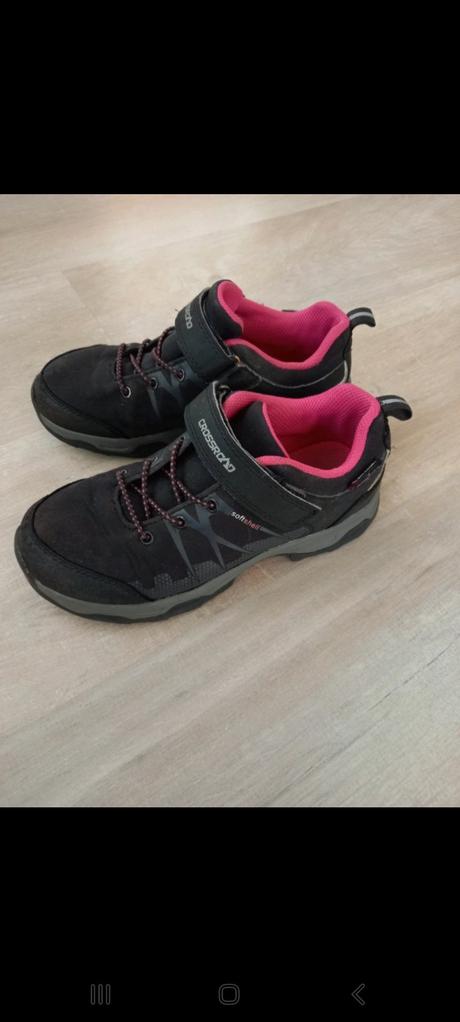 Turistická obuv, 33