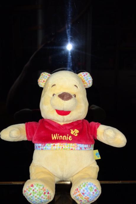 Plyš.hračka_macko pu_25 cm_naťahovací s melodiami,