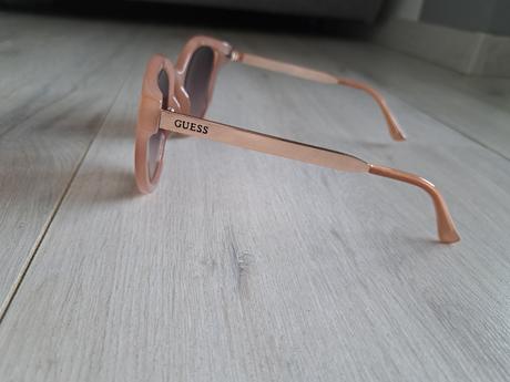 Slnečné okuliare, guess