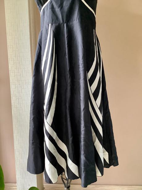 Krasne hodvabne šaty nicholas millington/444, 38 / m