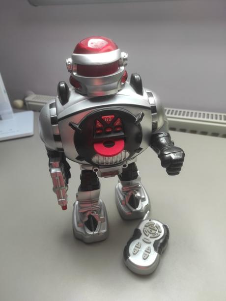 Robot strieľajúci, 
