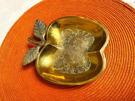 Mosadzné jabĺčko, 