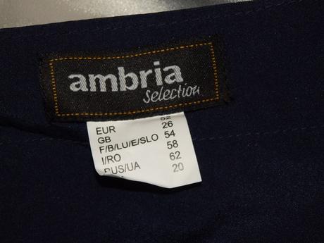 Kvalitná tmavomodrá tunika, 54