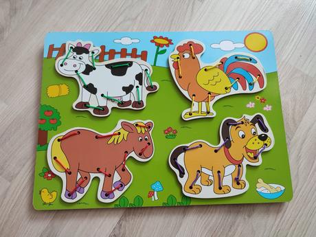 Navliekanie zvieratiek, 