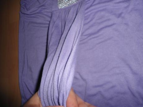 Fialovy top / triko okolo krku, m