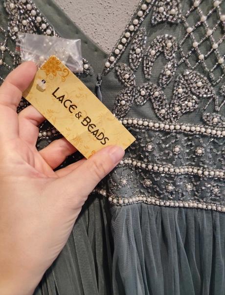 Spoločenské šaty, 38