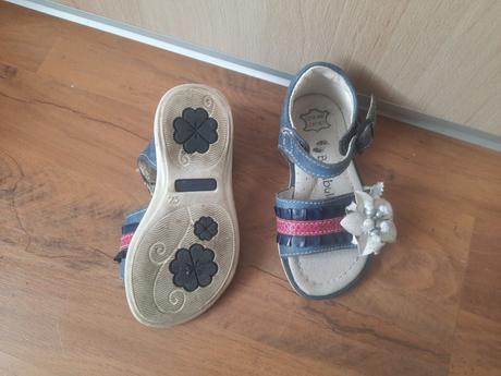 Sandalky, bambulini,23