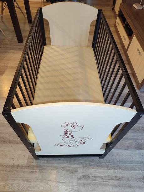 Predám detskú postieľku, šírka (cm): 60,dĺžka (cm): 120