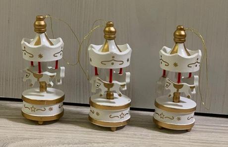 Vianočné ozdoby kolotoč, 