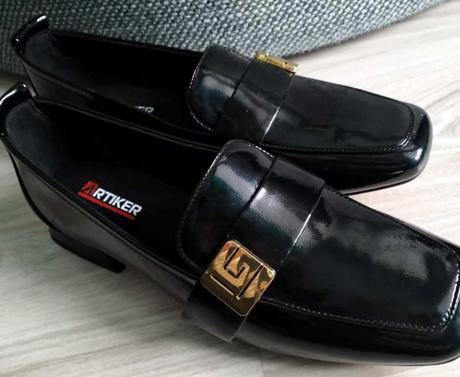 Čierne poltopánky na nízkom podpätku, v.36,39,40, 36 / 39 / 40