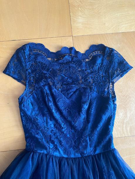 Spolocenske saty, xs