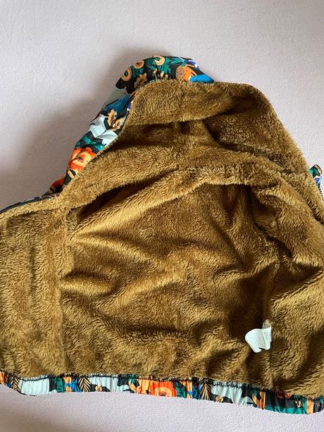 Prechodná bundička, 110