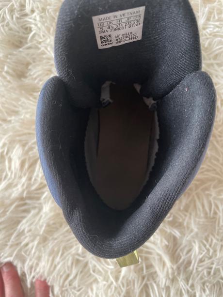 Zimné snehulky, adidas,37