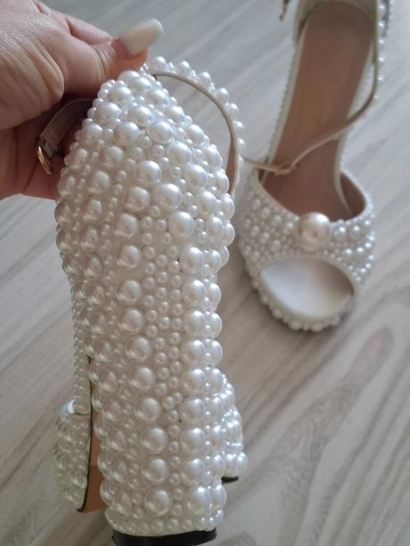 Perlové sandálky, 36