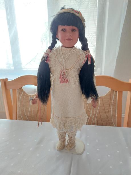 Indiánska porcelánová bábika, 