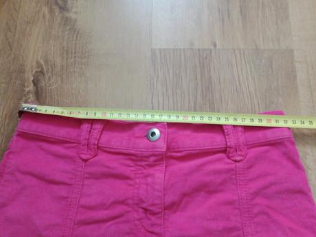 Mencestrova suknička, benetton,146