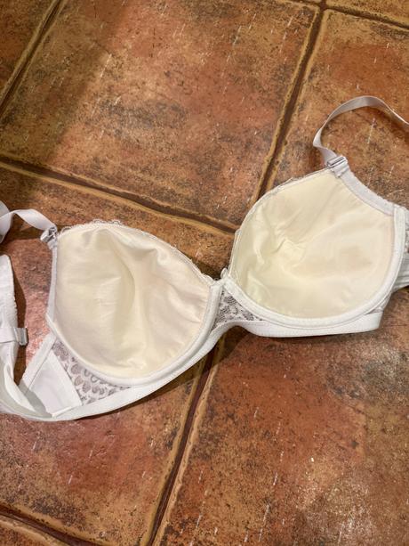 Podprsenka čipkovana 85c bez kostic, 85c