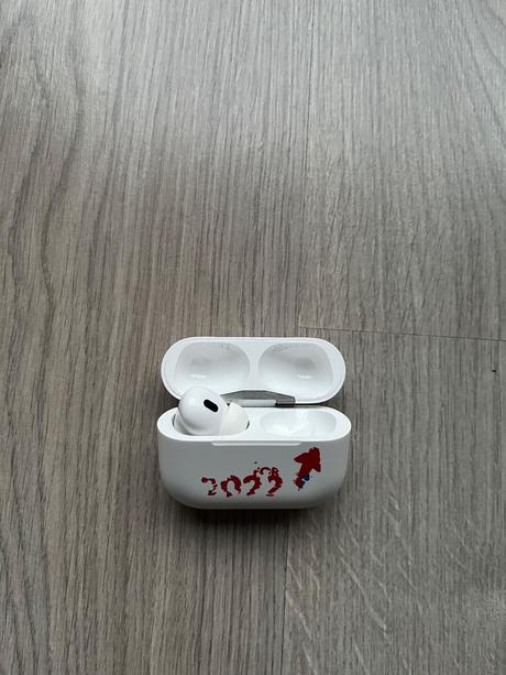 Náhradné slúchadlo ľavé + puzdro apple airpods pro, apple