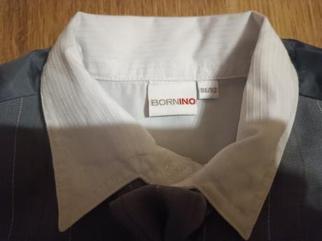 Biela košeľa s vestičkou, 92