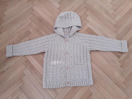 Sveter, reserved,110