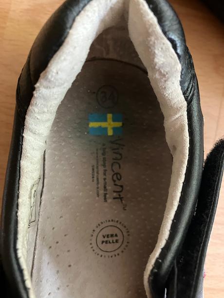 Čierne balerínky s kvetmi, 34