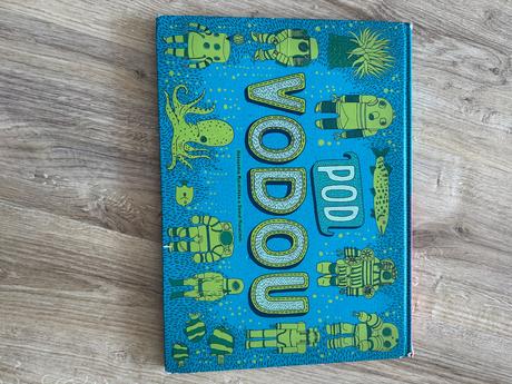Kniha pod zemou pod vodou,