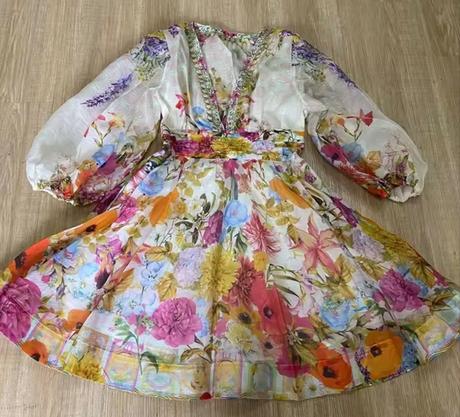 Nové šaty štýl zimmermann, m