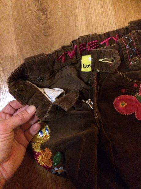 Menčestrové nohavice, 104